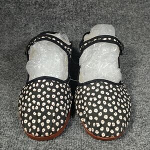 Hao Yu Mary Jane Shoes Womens Size 7 Black White Floral Daisy Print Strap China